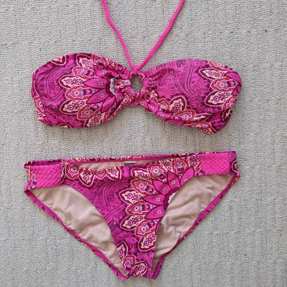 Cute pink paisley bikini